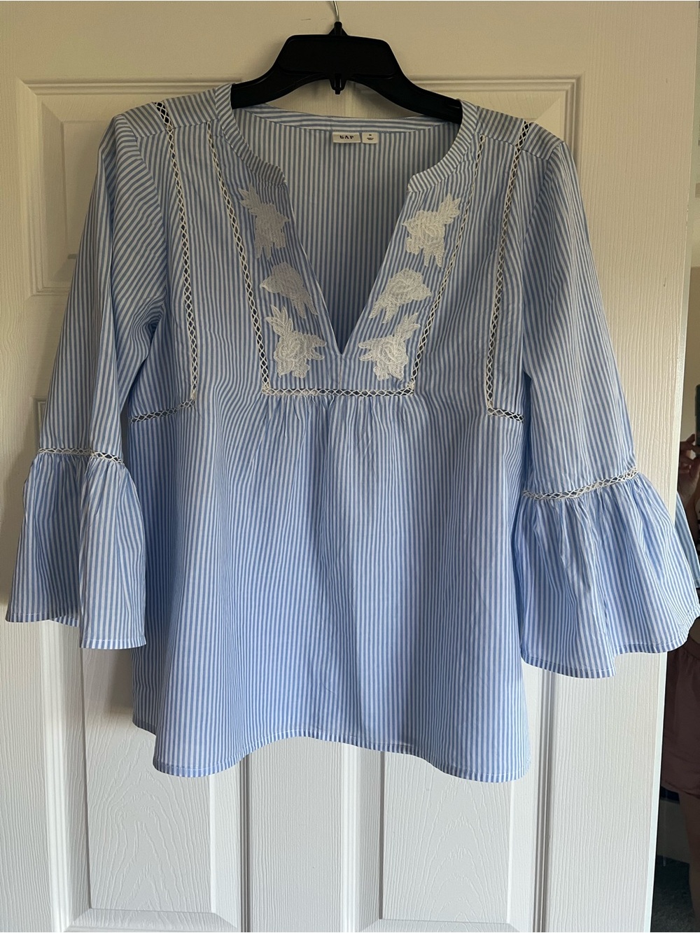 Gap Light Blue Striped Embroidered V-Neck 100% Cotton Womens Top